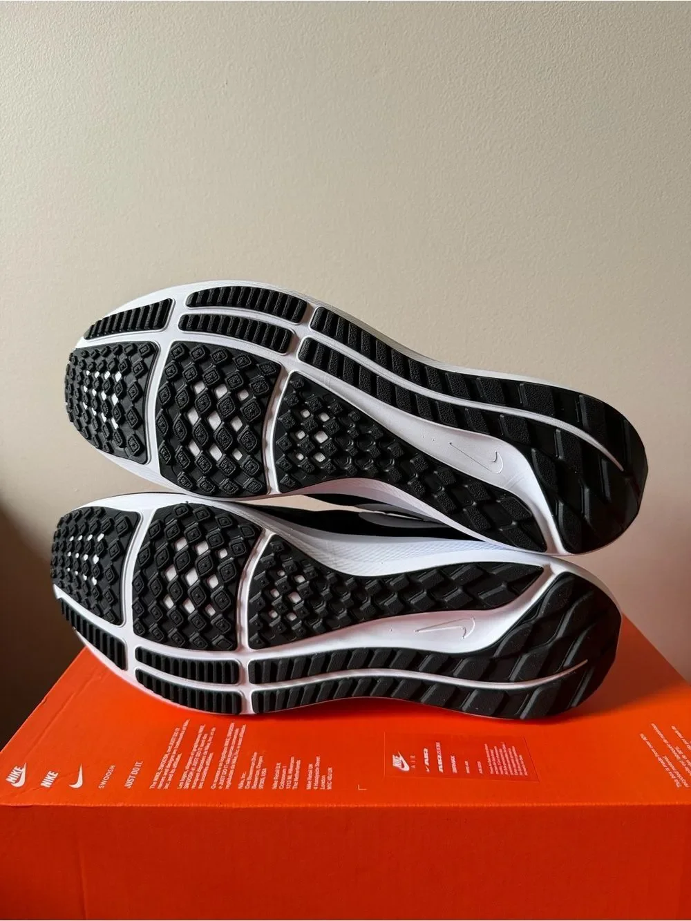 Nike Air Zoom Pegasus 39 Black White DH4071-001 Men’s Size 13